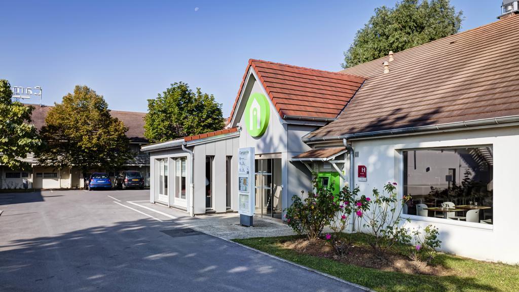 Campanile Evry Ouest - Corbeil Essonnes Hotel Exterior photo